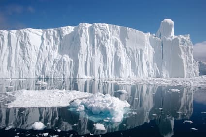 Melting glaciers around the world pose a serious threat to human civilization Melting glaciers around the world pose a serious threat to human civilization